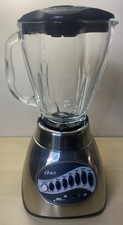 Liquidificador Oster 16 velocidades modelo 6812 base de motor e frasco de vidro com tampa preta comprar usado  Enviando para Brazil
