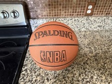 Bola de basquete masculina Spalding NBA oficial couro 29,5 USADA/usada comprar usado  Enviando para Brazil