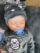 Joli bébé reborn d'occasion  Allègre