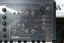 Synthétiseur analogique vinta d'occasion Synthétiseur analogique vinta d'occasion  Expédié en France