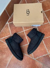 Ugg n.39 nere. usato  Giugliano in Campania