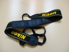 Nikon courroie large d'occasion Nikon courroie large d'occasion  Le Perray-en-Yvelines