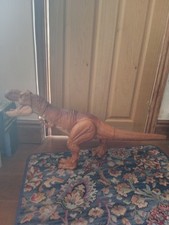 BONECO DE DINOSSAURO ENORME T REX 3 PÉS DE COMPRIMENTO COM UM POUCO DE CAUDA FALTANDO 18 POLEGADAS HI comprar usado  Enviando para Brazil