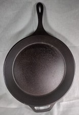 Cast iron skillet for sale  Canyonville