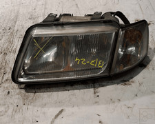 Faro anteriore sinistro usato  Volpago del Montello