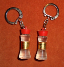 Keychain lot bottles d'occasion  Expédié en Belgium