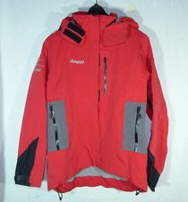 Używany, Bergans of Norway DERMIZAX Kurtka softshell męska rozm. M czerwona kaptur logo na sprzedaż  PL