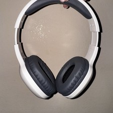 Cuffie bianche bluetooth usato  Sant Agata de Goti