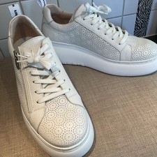 Wonders trainers extra for sale  BOREHAMWOOD