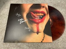 Die spitz signed d'occasion  Expédié en Belgium
