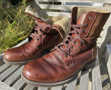 Ugg larus boots for sale Ugg larus boots for sale  CHELMSFORD