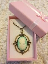 Collier camée katherine d'occasion  Mulhouse-