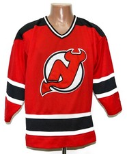 Camisa de hóquei no gelo NHL NEW JERSEY DEVILS MULTI JOGADOR PROFISSIONAL G/XL MENINOS comprar usado  Enviando para Brazil