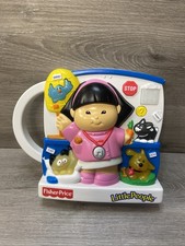 Fisher Price Little People Interaktywna zabawka Uprawa Inteligentny weterynarz Sonya Lee 2000 na sprzedaż  Wysyłka do Poland