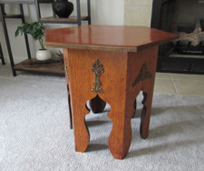 Antique arts crafts for sale  Clarksville