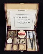 FERRAMENTAS DE LIMPEZA vintage para vaporizadores de anestesia Cyprane Fluotec tipo A com estojo, usado comprar usado  Enviando para Brazil