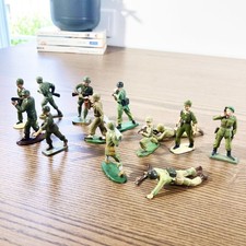 Figurines militaires vintage d'occasion Figurines militaires vintage d'occasion  Saint-Genest-Malifaux