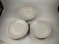 Lot assiettes porcelaine d'occasion  La Ferté-Milon