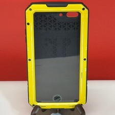 Capa amarela metal resistente a impactos 5,5 pol. Mitywah iPhone 7/8 Plus comprar usado  Enviando para Brazil