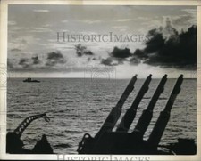 1942 Press Photo Guns escoltando EUA Destruidor de unidade naval na Pacific Coast. comprar usado  Enviando para Brazil
