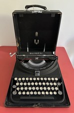Macchina scrivere olivetti usato  Molfetta