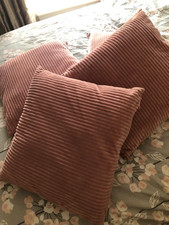 Pack velvet cushions for sale Pack velvet cushions for sale  DUNSTABLE