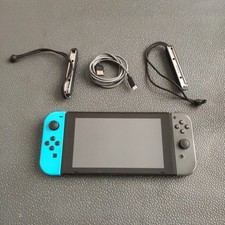 Nintendo Switch 32GB Funzionante Discrete Condizioni Nero/Blu HAC-001 con cavo comprar usado  Enviando para Brazil