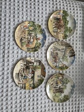 Set wedgwood plates for sale  TONBRIDGE