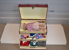Boneca American Girl - Kit Kit Kittredge - com baú, roupas, mini boneca e cachorro comprar usado  Enviando para Brazil