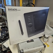Wacom intuos touch for sale  DUNDEE