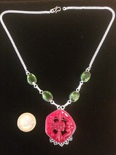 Collana giada incisa usato  Brescia
