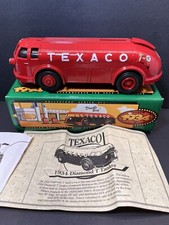 ERTL TEXACO 1934 Diamond T Tanker “Doodle Bug” Die-Cast COIN BANK com chave comprar usado  Enviando para Brazil