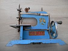 Ancienne machine coudre d'occasion  Crouy