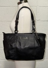 Coach 2011 gallery for sale  Wilsonville