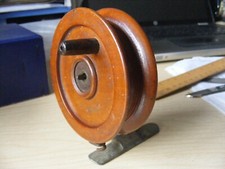 Molinete de lançamento lateral escasso Milwards, 'Brownie'. Por volta de 1921. Carretel de madeira. 3 1/2" comprar usado  Enviando para Brazil