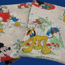 Usado, Dois painéis de cortina vintage com acabamento Walt Disney Baby Mickey Friends fazendo tarefas comprar usado  Enviando para Brazil