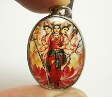 TRIDEVI LAXMI SARASWATI PARVATI SHAKTI HINDU GODDESS AMULET OM TRISHAKTI PENDANT comprar usado  Enviando para Brazil