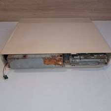 Commodore 128d computer d'occasion  Expédié en Belgium