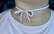 Collana con fiocchetto usato  Carrara