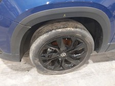 Roda 18x7 5 raios pintada de preto compatível com 22-23 TAOS 3014310, usado comprar usado  Enviando para Brazil