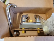 MOEN 74998 Chateau Chrome 2 alças arco baixo utilitário e torneira de lavanderia comprar usado  Enviando para Brazil