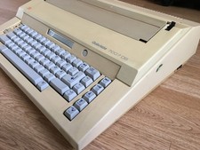 Gabriele 7007 typewriter for sale Gabriele 7007 typewriter for sale  BEDFORD