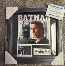 Christian Bale autografado Batman 17x17 emoldurado (certificado de autenticidade) comprar usado  Enviando para Brazil