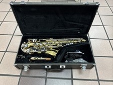 Saxofone alto YAMAHA YAS-23 levemente usado com estojo rígido comprar usado  Enviando para Brazil