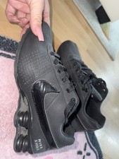 Schwarze nike shox gebraucht kaufen  Bietigheim-Bissingen