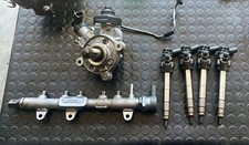 Kit pompa iniettori usato  Massa di Somma
