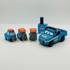 Disney Pixar Cars - TEAM DINOCO CREW CHIEF & 3 PITTYS PISTON CUP - 1:55 Diecast comprar usado  Enviando para Brazil