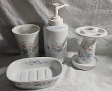 Usado, Conjunto de banheiro Princess House porcelana 4 peças Japão vintage anos 80 em excelente estado usado  comprar usado Usado, Conjunto de banheiro Princess House porcelana 4 peças Japão vintage anos 80 em excelente estado usado  comprar usado  Enviando para Brazil