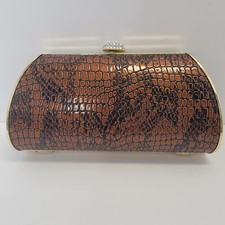 Bolsa de mão com estampa de réptil fecho de strass ferragem dourada festa noturna 7x2x4 comprar usado  Enviando para Brazil