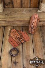 Enchanted silvanian bracers usato  Spedire a Italy